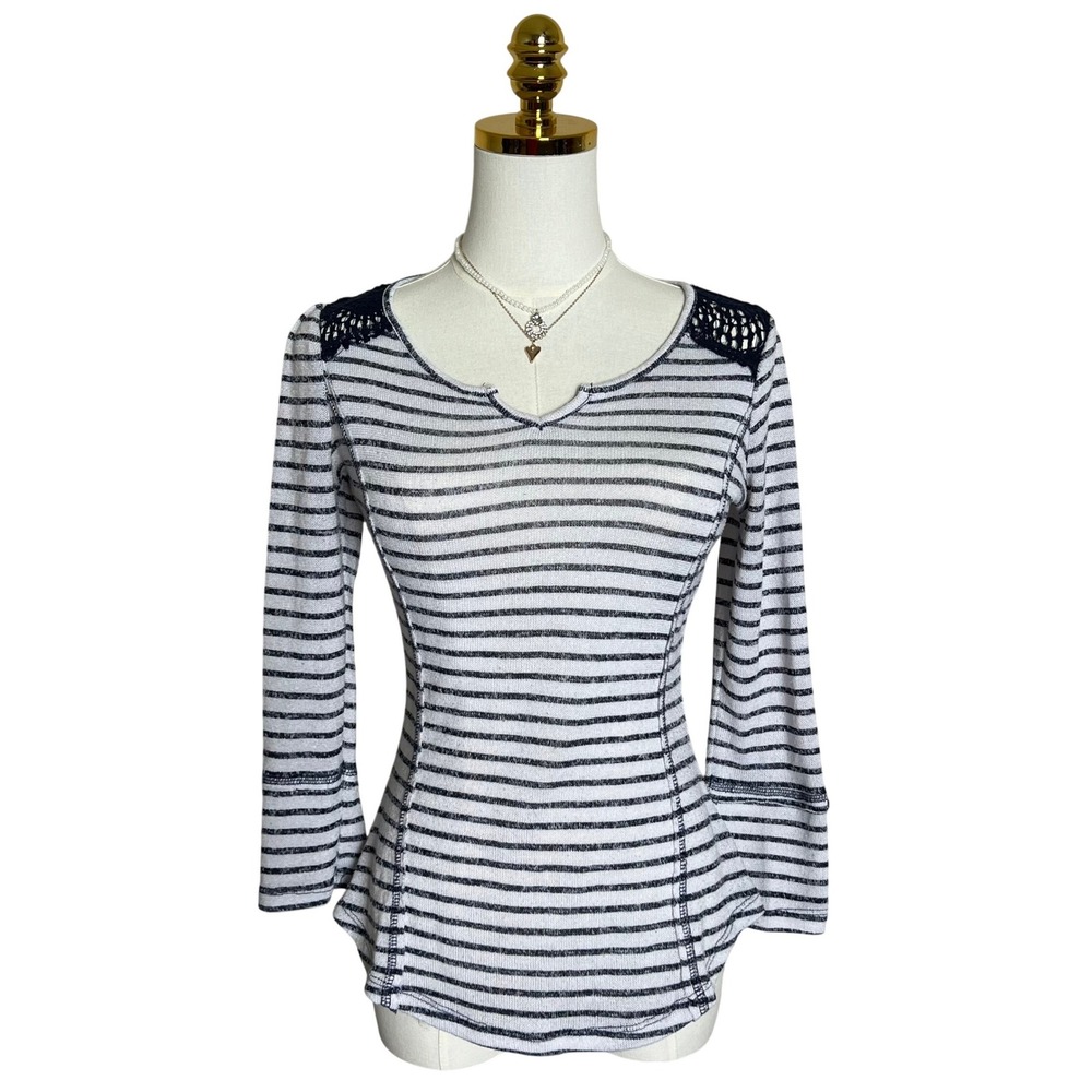 Almost Famous Womens Navy White Striped Long Sleeve Crochet Lace Back Top Size M